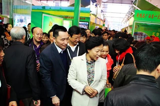 农资推广会主持词_农资产品推广会邀请_农产品市场推广会议筹备方案