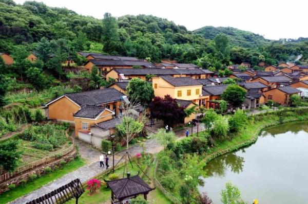 河南省商务厅印发方案 支持大别山革命老区振兴发展