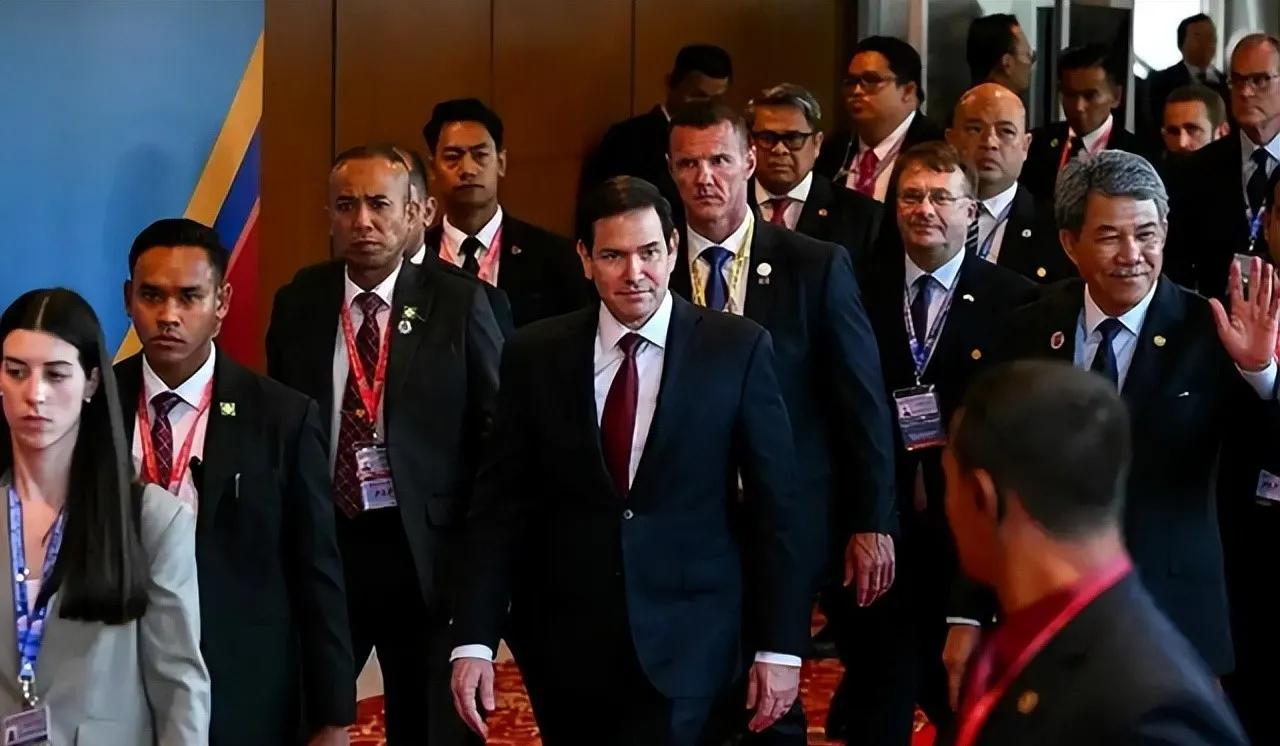 中国投资东盟贸易增长_2025中国东盟农产品_中美贸易战东盟影响
