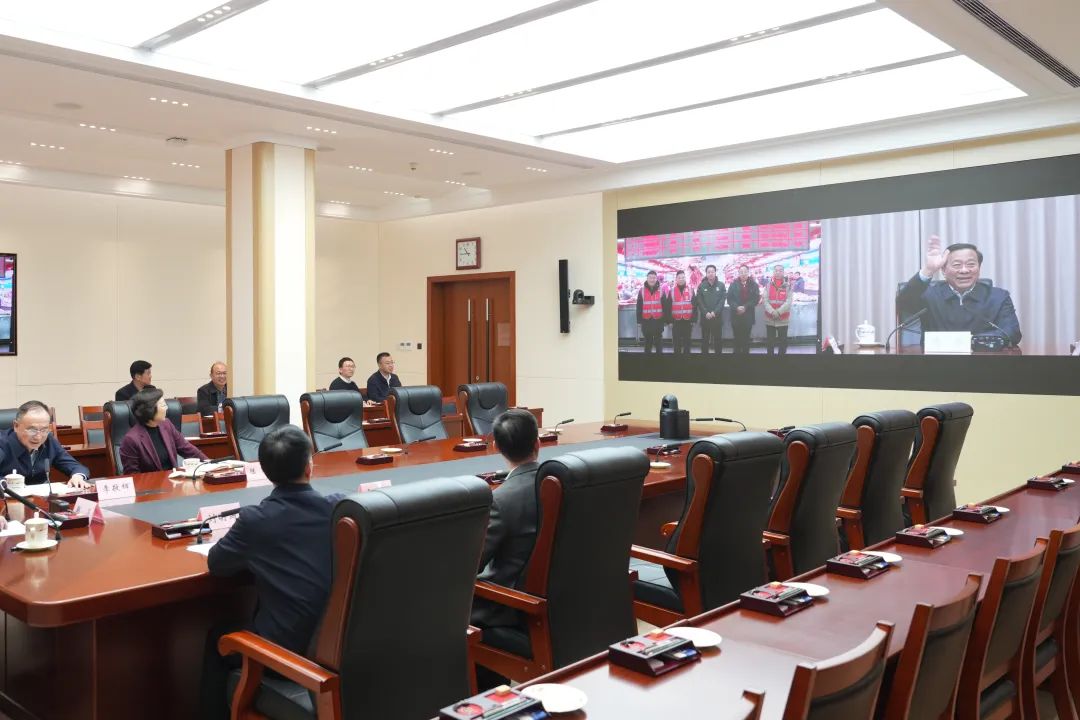 1. 农业农村部“菜篮子”产品供应调研
_中国寿光农产品物流园 领导_2. 北京新发地农产品批发市场“菜篮子”供应保障