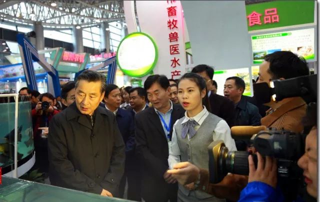湖南省农业委员会郴州市人民政府联合举办展会_2025湖南农产品展览会_2017湖南（郴州）第三届特色农产品博览会