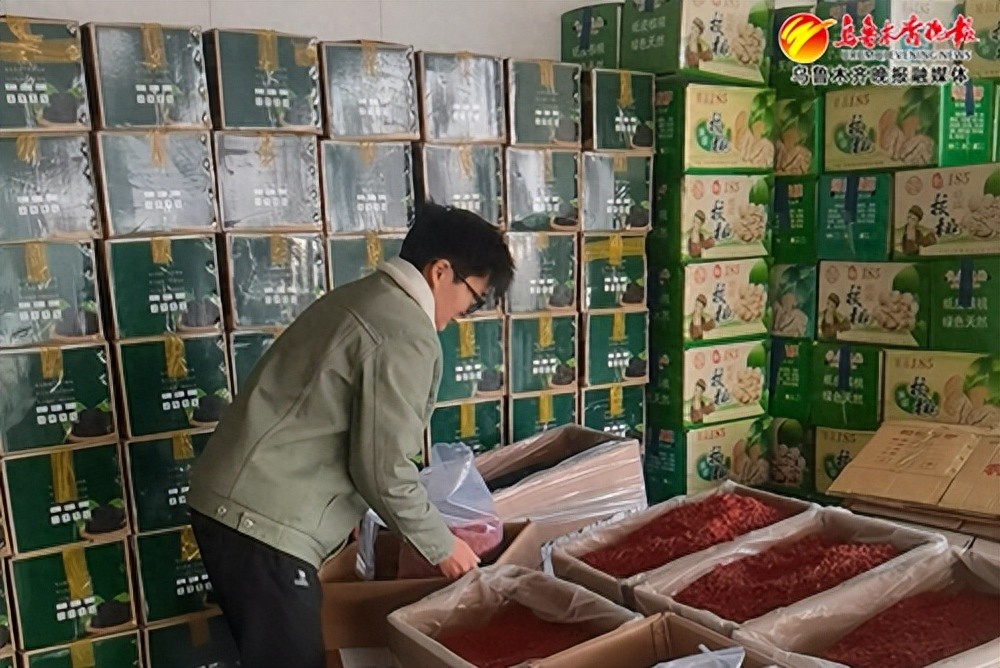 乌鲁木齐边疆物产园：干果批发零售新变化，诱人画卷展新貌