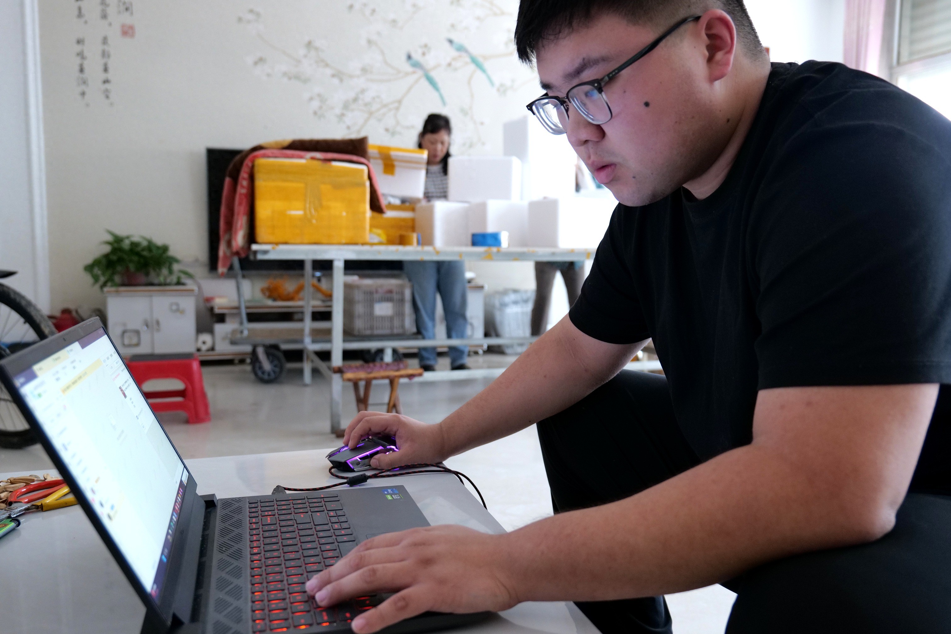 大学生返乡创业电商销售农产品_淘宝拼多多生鲜电商销售模式_农产品在淘宝好卖吗