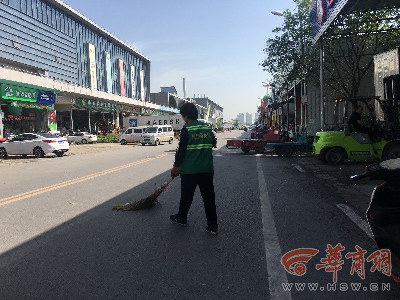 西安雨润全球农产品采购中心_西安雨润农产品批发市场保洁工资拖欠_华商报报道雨润保洁员工资问题