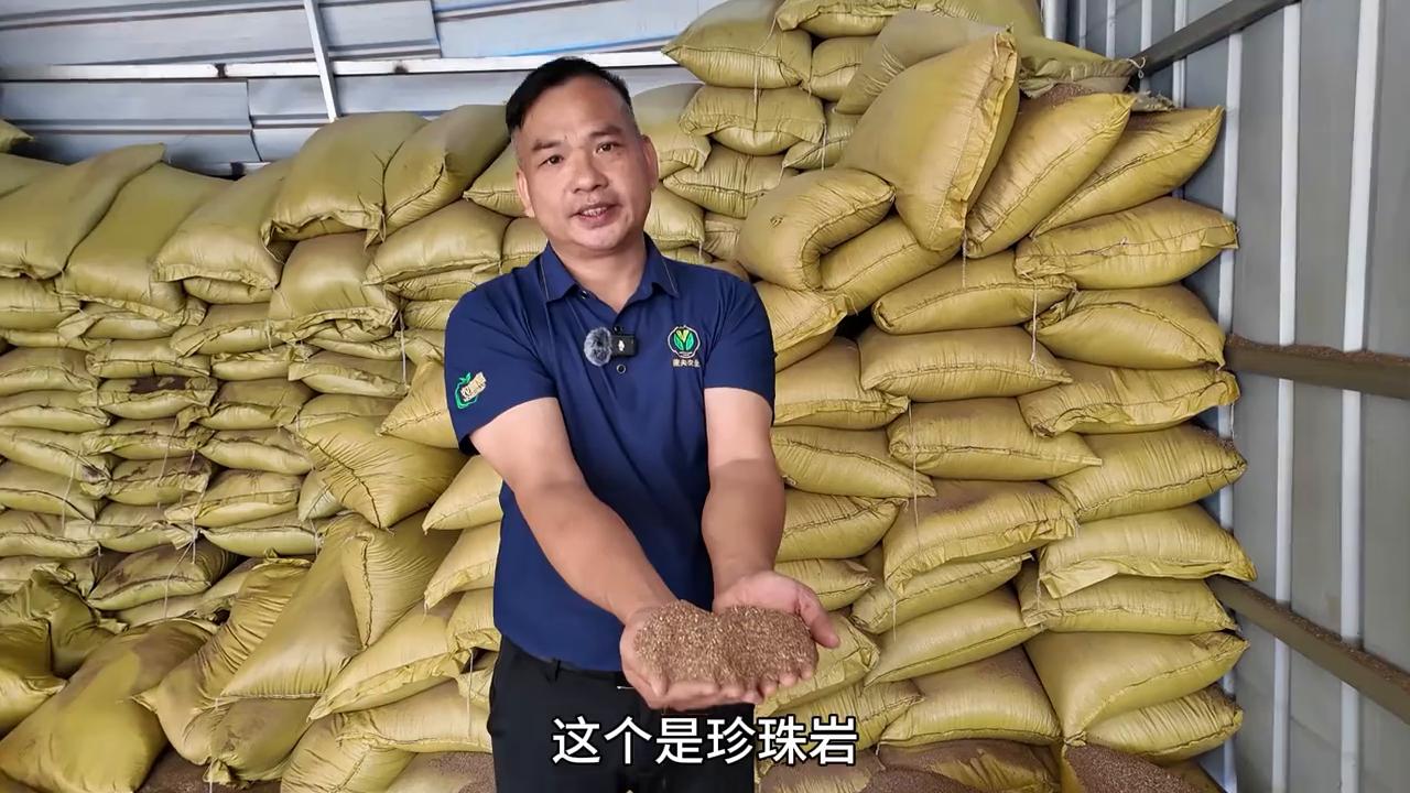 营养土与有机肥区别_农产品营养育苗_营养土生产过程