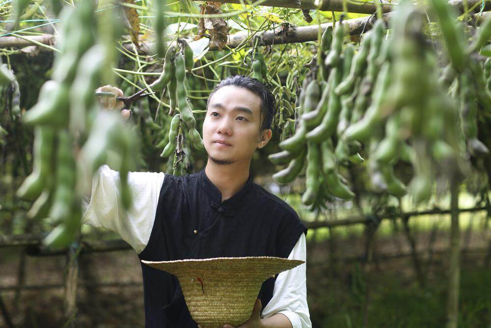 返乡新农人直播带货_狗仔豆产业文化创意园_个人能做特色农产品吗