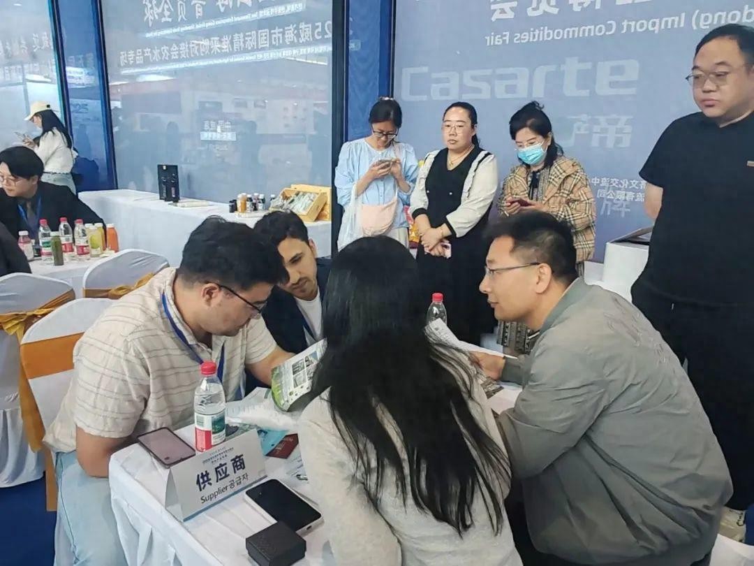 农产品对接会火爆现场：家门口高效对接，海外大单轻松拿