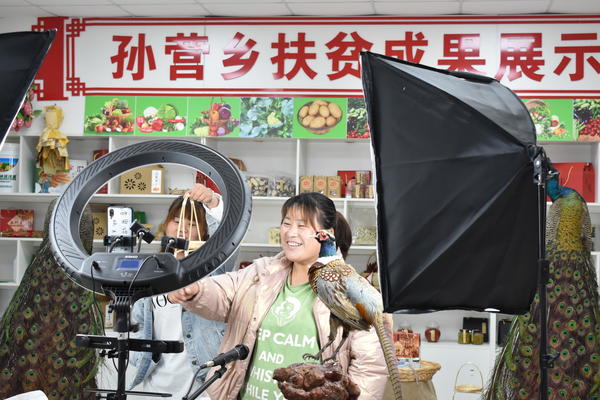 农产品直销店发展前景_农副产品直播带货规范发展_中央一号文件直播带货